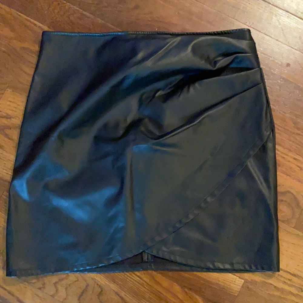 Leather skirt